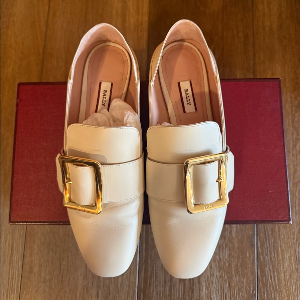 Bally 10MM JANELLE 08 LEATHER LOAFER Size 37.5